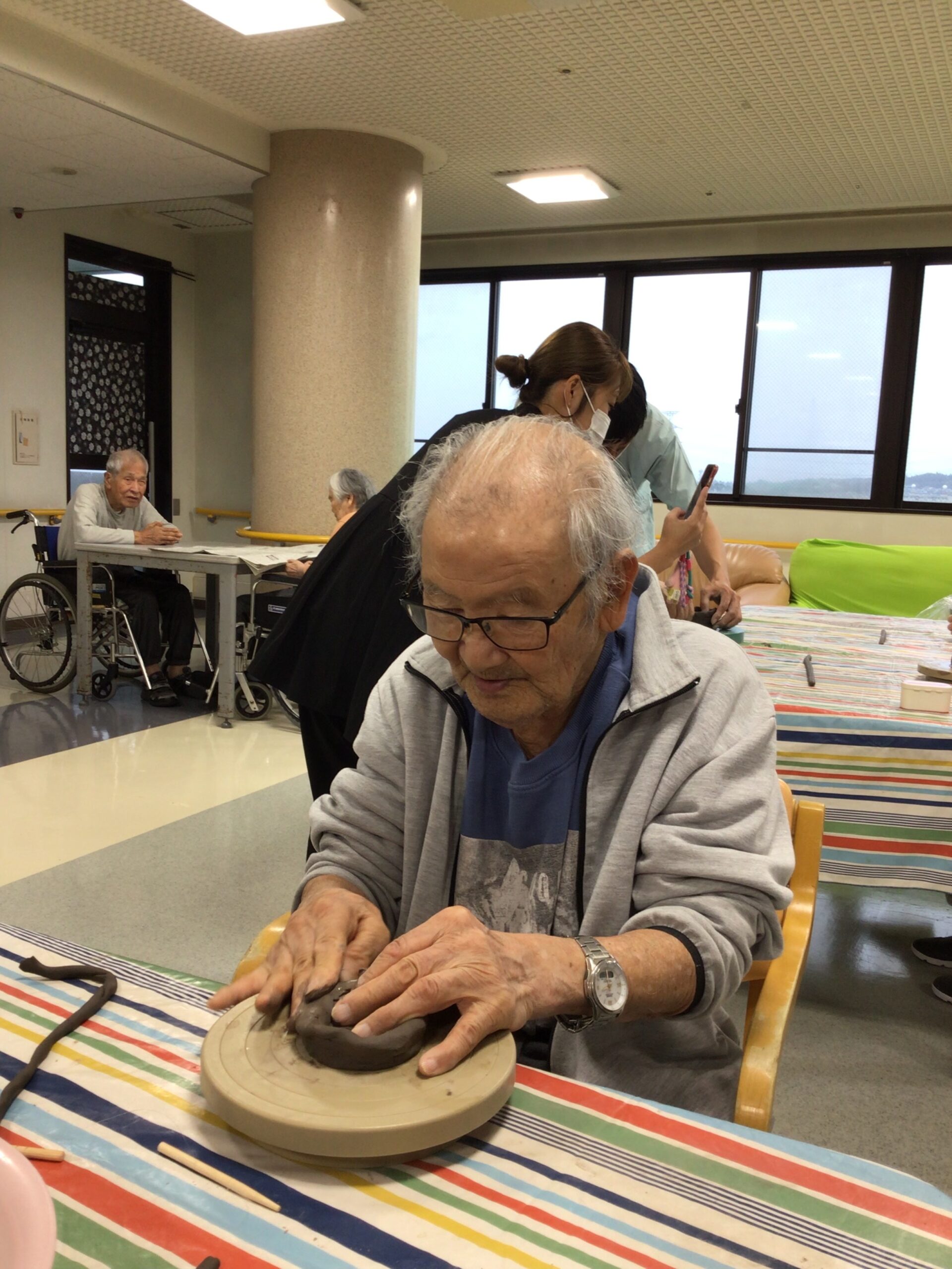 陶芸 | 鹿児島の認知症ケア専門施設 介護老人保健施設さくらんぼ｜医療