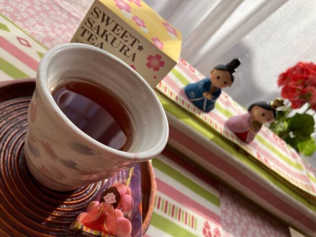 .
.
.
寛容会の特別なヒトコマ。
.
.
.
#デイサービス 森🌳🌳🌳
#3月の 
#特別メニュー 🩷🍀
#スイートさくらほうじ茶 🌸
#サワーポメロ湯 ♨️🍊
#特別を堪能しましょう☺️🎶
.
.
.
デイサービス森では
毎月変わりだねのお茶🍵と
温泉をご様子しております♨️
.
利用者様の楽しみや癒しが
増えたら嬉しいです☺️✨
.
.
.
.
#通所介護
#介護
#鹿児島介護
#鹿児島ヘルパー
#鹿児島